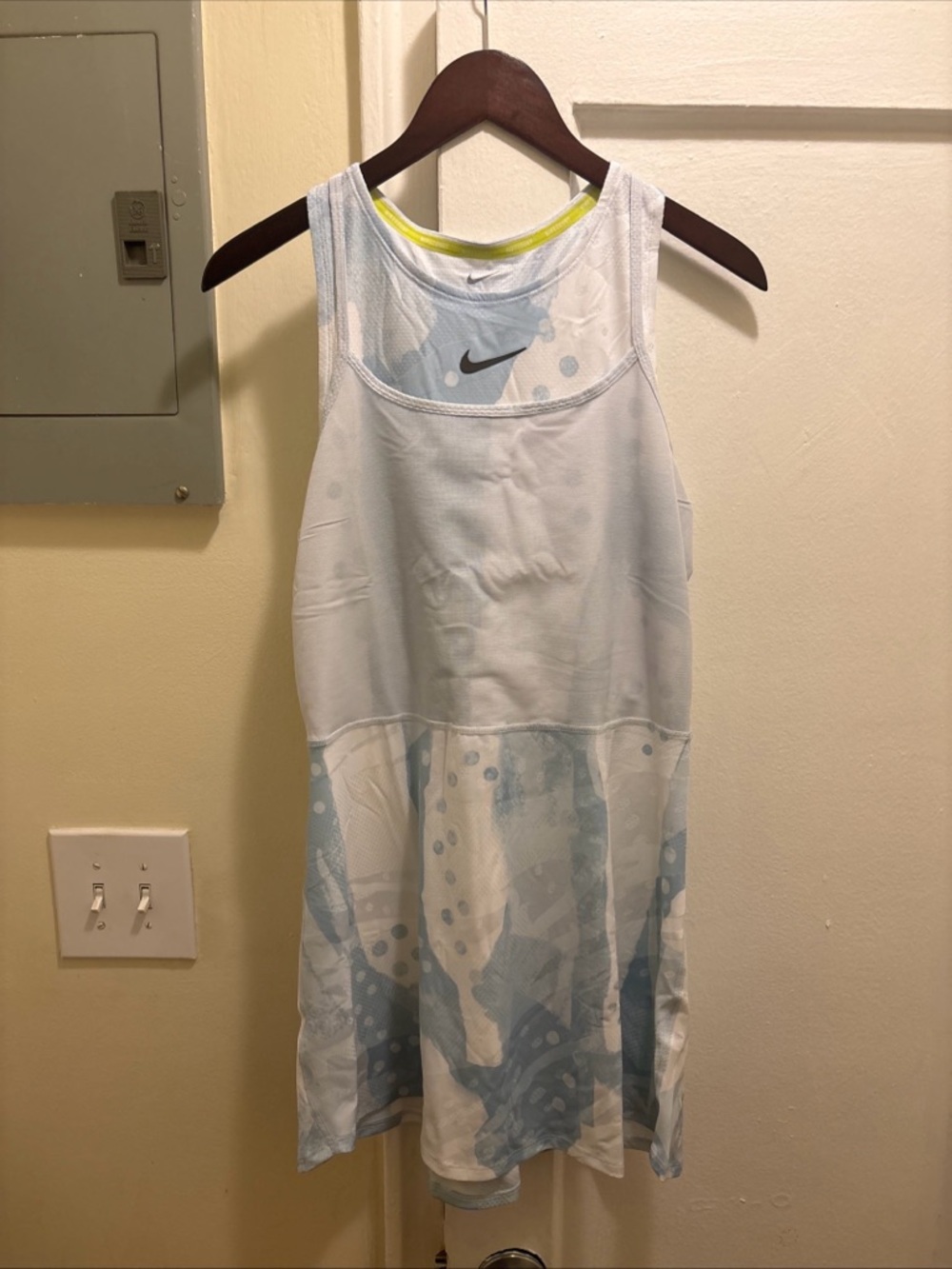 Women’s Nike Tennis Court Light Blue & White Athletic Tank Dress size Large